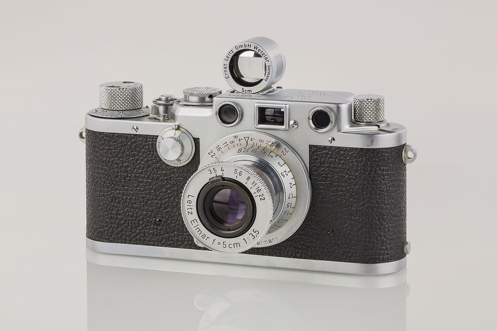 What is the Camera Shutter? The Mechanical Shutter: A Revolution in Photography Technology